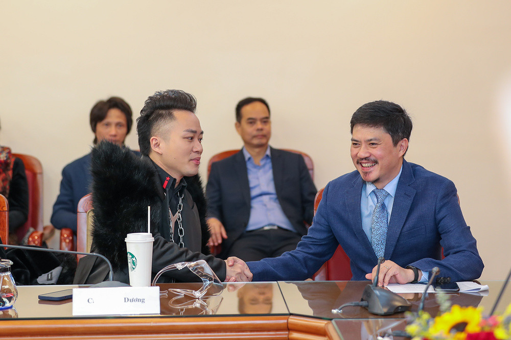 Tung Duong thang 3 giai quan trong tai giai Am nhac Cong hien 2021-Hinh-3