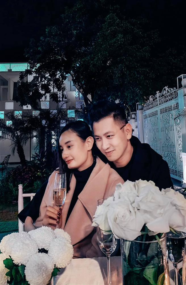 Chong Le Thuy noi loi mat ngot ky niem 6 nam cuoi-Hinh-2