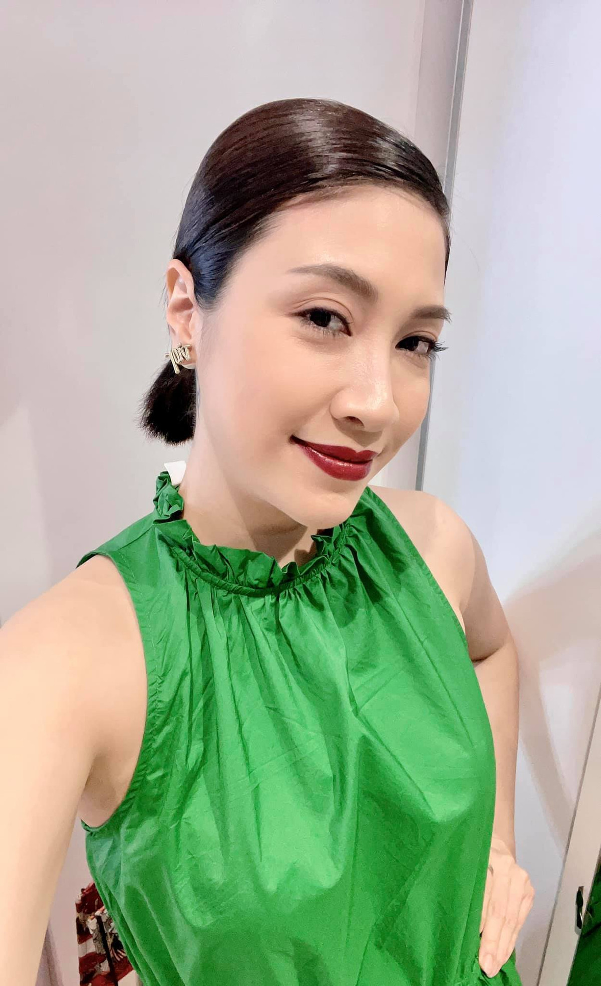 Pha Lê vui vì được mời ghi hình cho nhà đài mùa dịch.