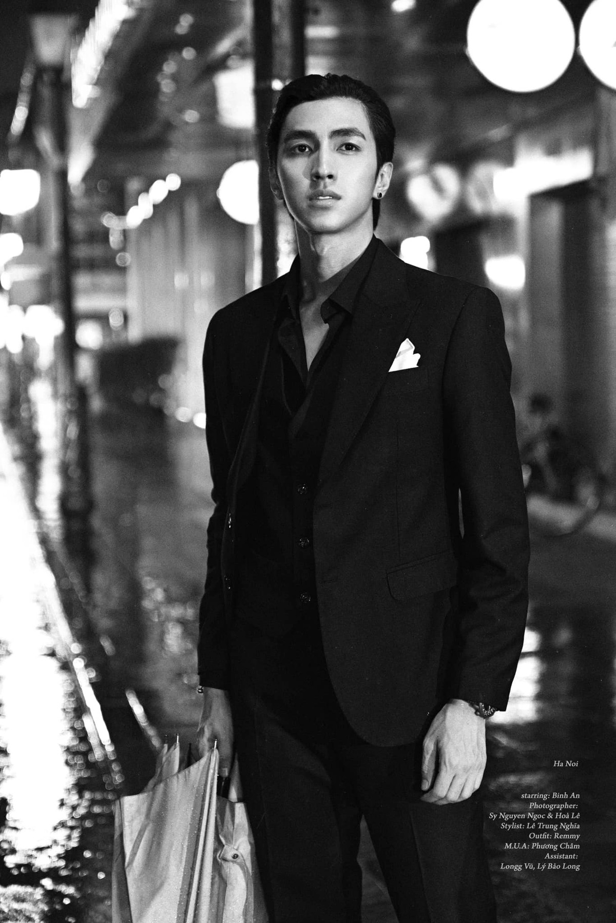 Bình An đăng ảnh lịch lãm.