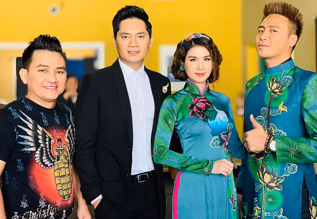 Diễn viên Kha Ly đăng ảnh chụp cùng diễn viên Anh Vũ dịp kỷ niệm 2 năm ngày mất của anh.