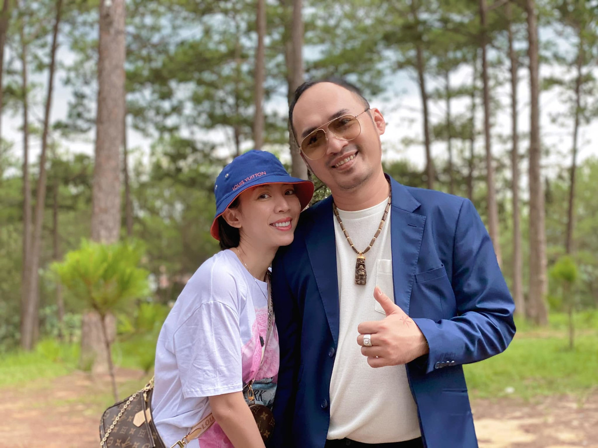 Vợ chồng Thu Trang - Tiến Luật bức xúc vì bị quy chụp là "không cần khán giả".