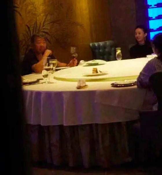 Phung Thieu Phong tung clip Trieu Le Dinh ngoai tinh, khoc loc xin tha?-Hinh-2