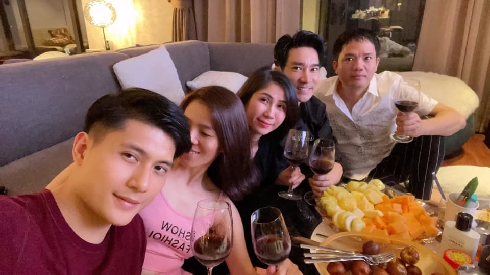 Quang Hà quen Lệ Quyên 25 năm chưa từng cãi nhau.