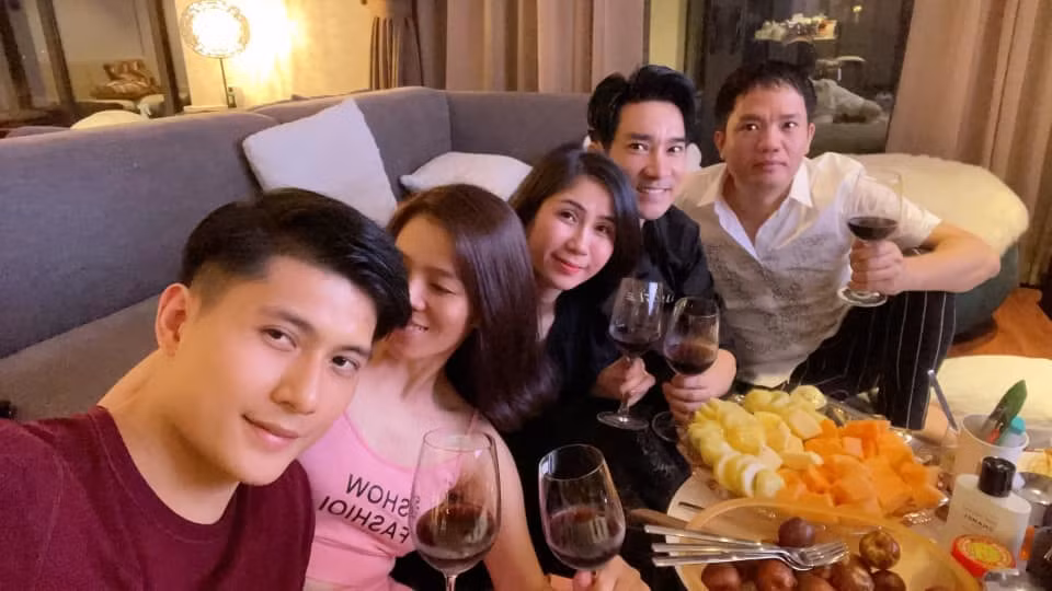 Quang Hà quen Lệ Quyên 25 năm chưa từng cãi nhau.