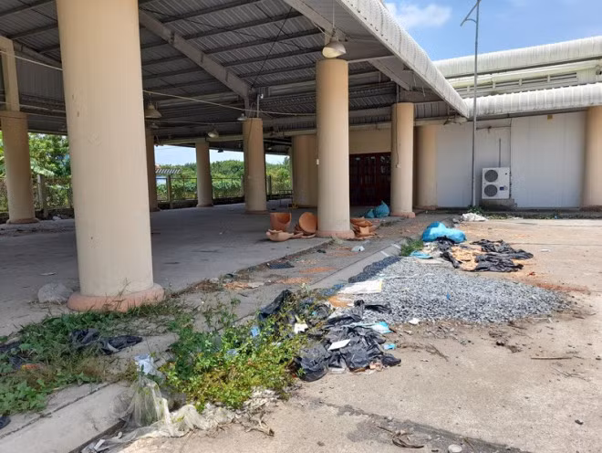 Cho dau moi xay 12,6 ty bo hoang, ton 3 trieu/thang canh giu-Hinh-3