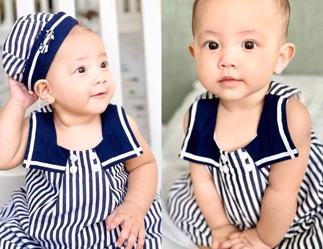 Có mẹ là "fashion icon" nên Lisa thường xuất hiện với những hình ảnh chỉn chu, trang phục và phụ kiện được phối bắt mắt. Nhìn hình thức Lisa, có thể cảm nhận rõ "phong cách Hà Hồ". Bởi bản thân nữ ca sĩ cũng rất yêu thích những bộ váy mang màu sắc cổ điển, đặc biệt mê mệt những chiếc băng đô.