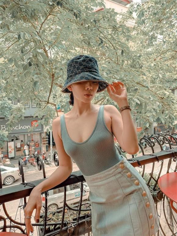 Ở tuổi 40, Lệ Quyên sở hữu nhan sắc trẻ trung, vóc dáng gợi cảm.