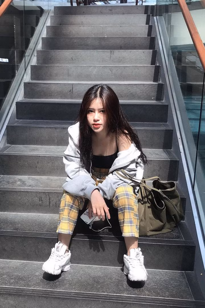 Trong số 5 chị em trong gia đình NSƯT Kim Tử Long, Gia Hân là người có tố chất nghệ thuật nổi trội hơn hẳn. 