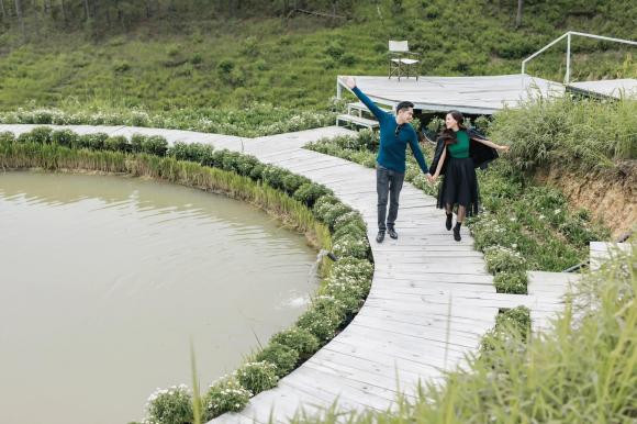 Minh Luân và bạn gái.