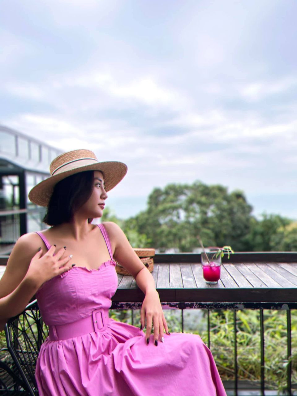 Văn Mai Hương khoe ảnh trong chuyến du lịch đầu năm mới.