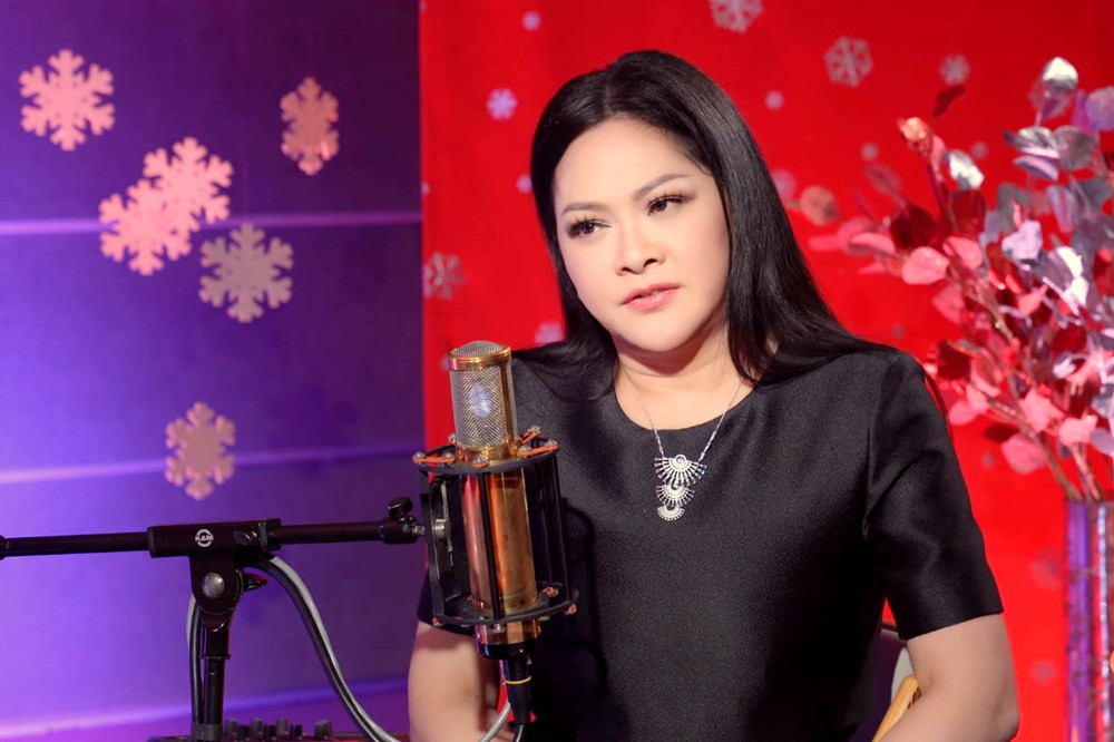 Ca si Nhu Quynh bi khoi u trong nao