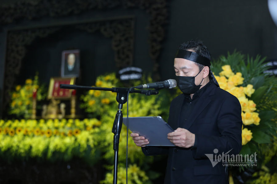 Nhac si Quoc Trung nghen ngao tu biet bo - NSND Trung Kien