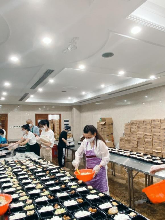 Phi Nhung mat, Quyen Linh: 