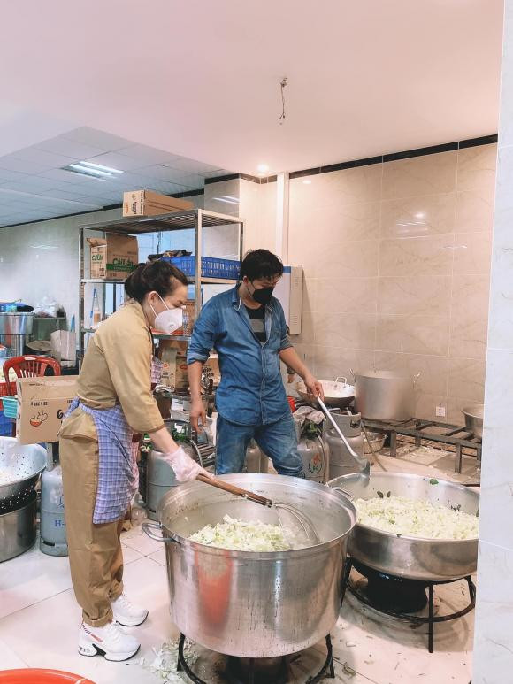 Phi Nhung mat, Quyen Linh: 