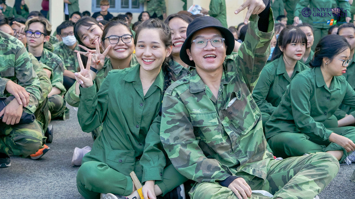 Trúc Anh "Mắt biếc" chia sẻ lại hình ảnh thời học quân sự. Nhan sắc nữ diễn viên được đánh giá cao kể cả không trang điểm.