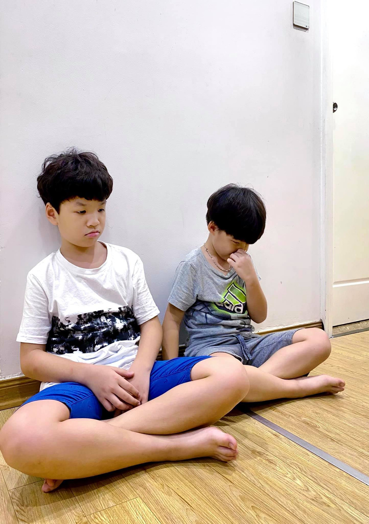 Đan Lê tiết lộ bí quyết khiến các con "xếp xó" khi phạm lỗi là bắt đầu bằng mẫu câu: "Mẹ có chuyện muốn nói với con".