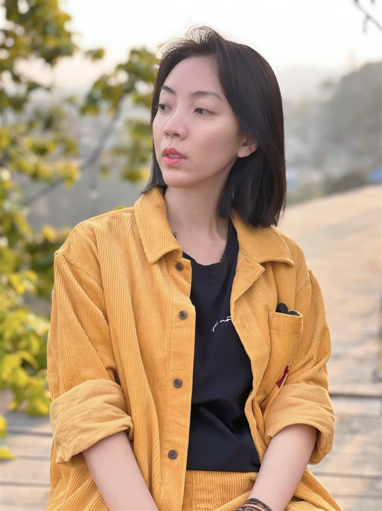 Thu Trang buc xuc khi bi xuyen tac 