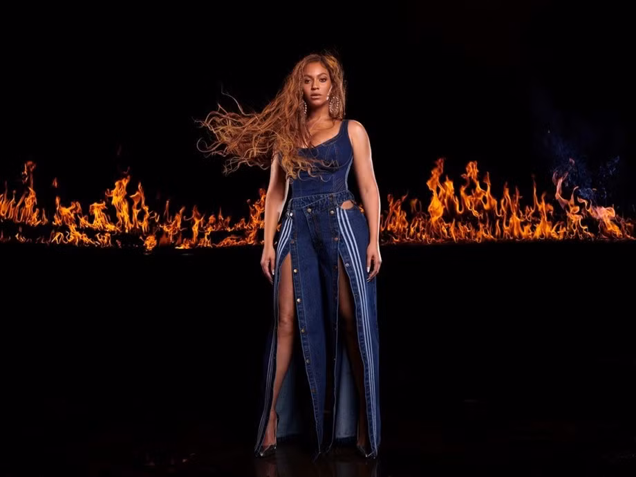 Dù đã bước sang tuổi 40 nhưng Beyoncé vẫn giũ được thân hình khỏe mạnh và bốc lửa.