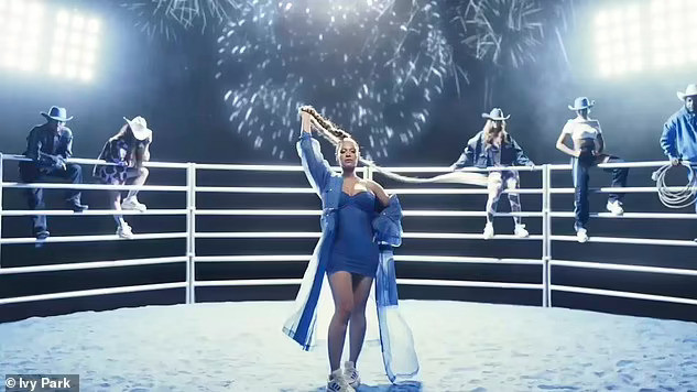 Beyoncé có lẽ là lựa chọn hoàn hảo cho những thiết kế này với phong cách năng động, gợi cảm và mạnh mẽ.