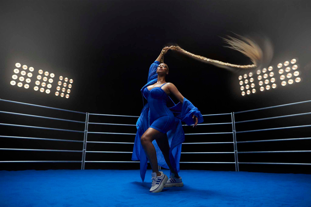 Theo Celebrity Net Worth, ca sĩ Beyoncé hiện sở hữu khối tài sản lên tới 500 triệu USD. Ngoài âm nhạc, cô còn đóng phim, kinh doanh nước hoa và hợp tác với rất nhiều thương hiệu thời trang.