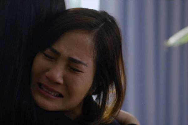 Khán giả sốc vì "Hãy nói lời yêu" đẩy lên đỉnh điểm bi kịch - Hình 2 Khan gia soc vi