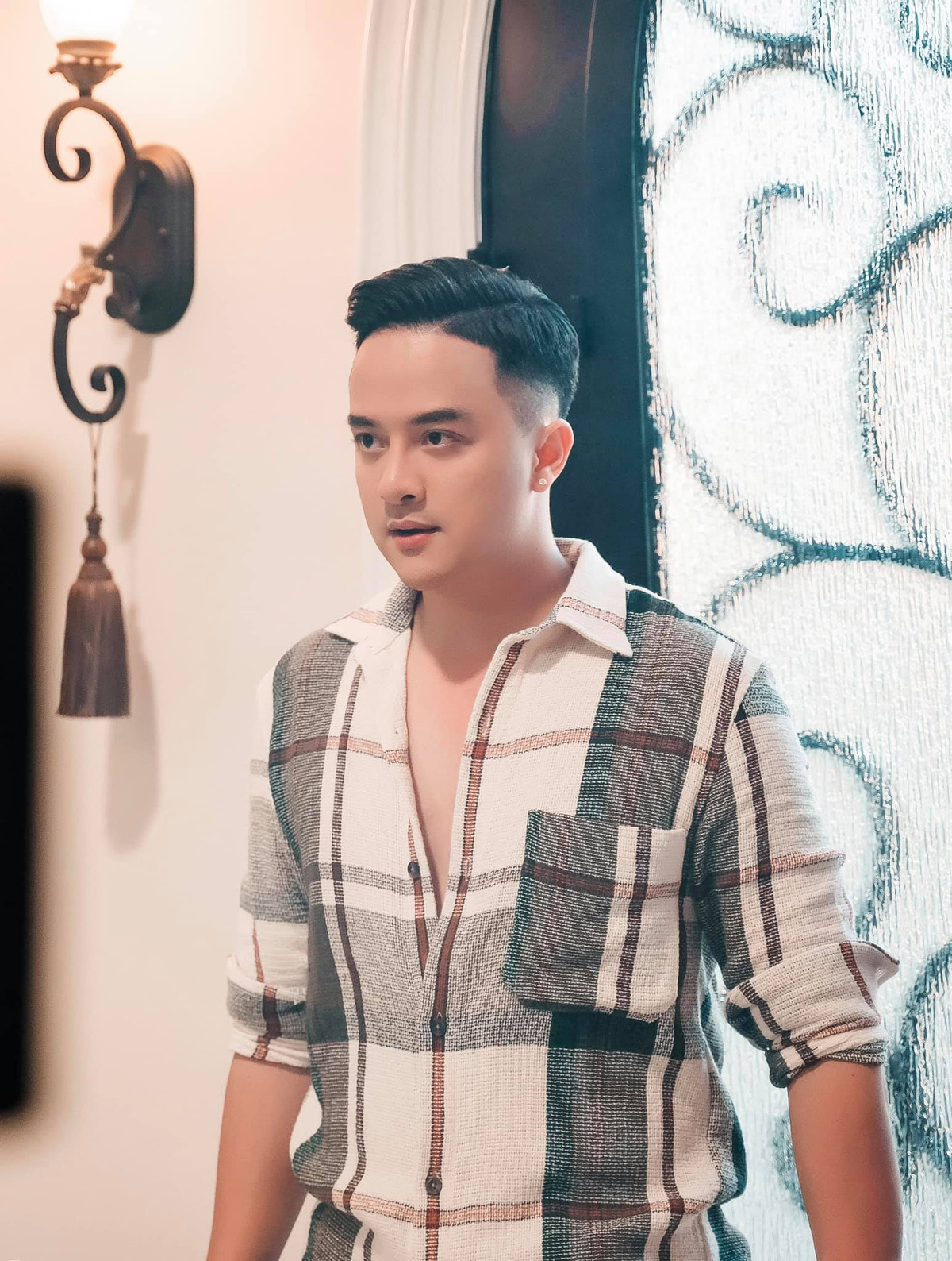 Cao Thái Sơn muốn 1 ngày dài 30 tiếng mới đủ để ngủ và trả lời tin nhắn của Fan.