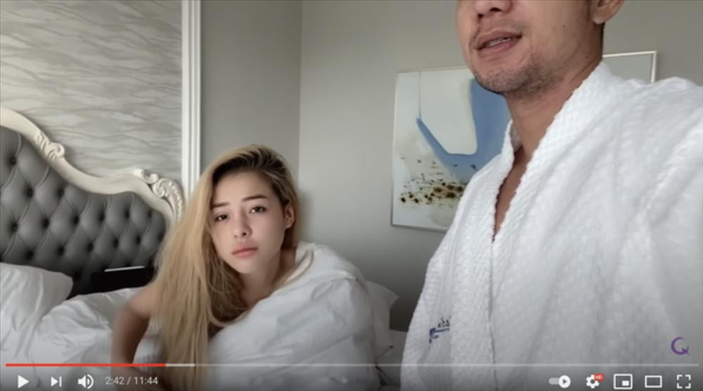 Mới đây, cộng đồng mạng xôn xao khi lan truyền thông tin Ngân 98 - Lương Bằng Quang lộ clip nóng dài gần 2 phút. Tuy nhiên, đây chỉ là thông tin mang tính chất câu view, bức ảnh "giường chiếu" làm mờ thực chất là một cảnh quay trong vlog của Lương Bằng Quang mà thôi.