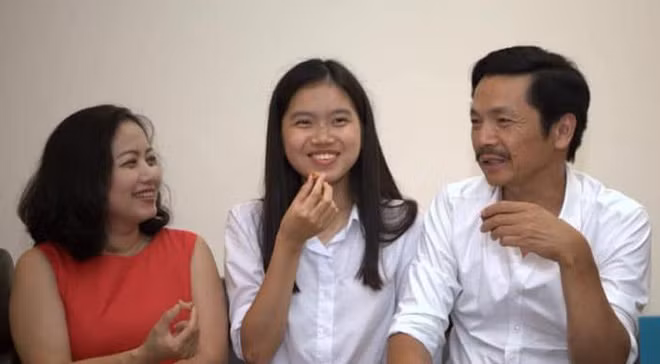 Con gai NSND Trung Anh nhan hoc bong truong Dai hoc hang dau My-Hinh-3