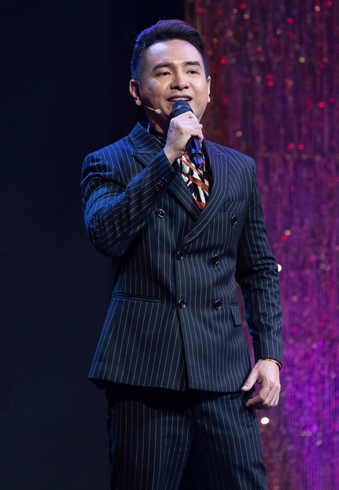 Việt Quang: “Tôi bị viêm phổi nặng vì tắm đêm, làm việc nhiều“ ảnh 4