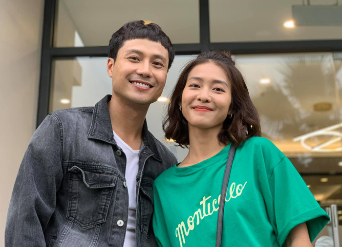 Cũng giống như với các bạn diễn trước, từ Quỳnh Kool đến Diễm My 9X, Thanh Sơn rất chịu khó tương tác với bạn diễn Khả Ngân dù đây là lần đầu họ cùng đóng chung phim. Hình ảnh hậu trường được khen ngợi hết lời vì hai người quá đẹp đôi.