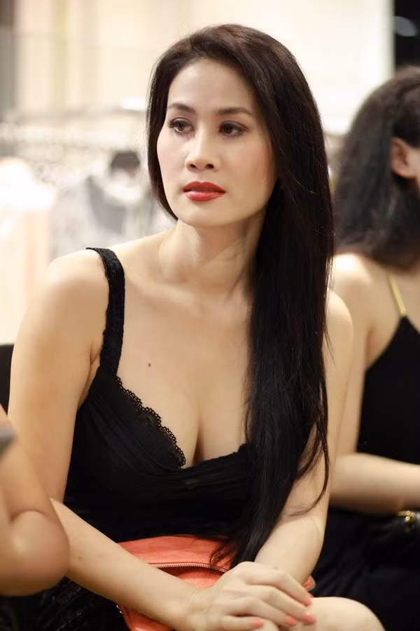 Than Thuy Ha len tieng ve tin giat vai dien cua Yen Nhi-Hinh-3