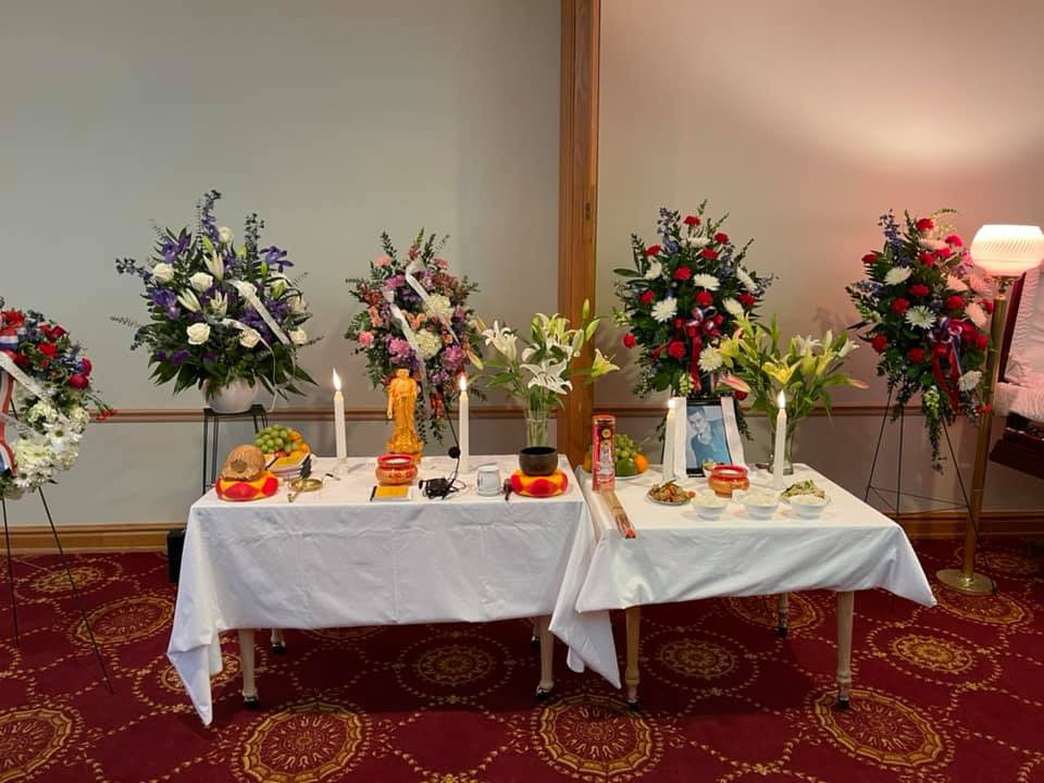 Một số hình ảnh ghi lại không gian nơi diễn ra tang lễ.