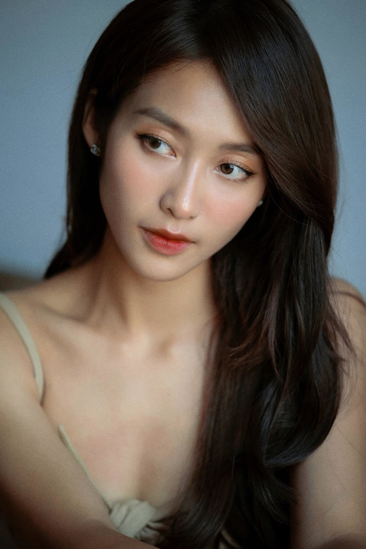 Không chỉ gây ấn tượng với vai diễn nhiều màu sắc, cặp đôi Khả Ngân và Thanh Sơn còn khiến khán giả phát cuồng vì quá đẹp đôi.