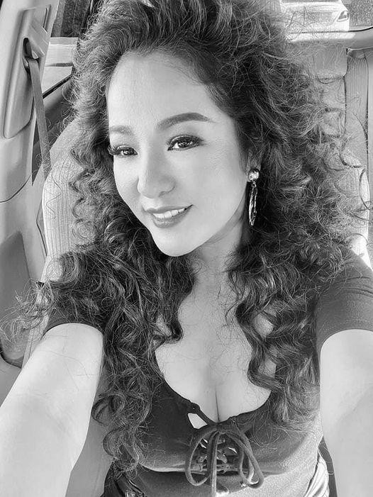 òng 1 táo bạo luôn chiếm trọn spotlight trong mọi bức hình.