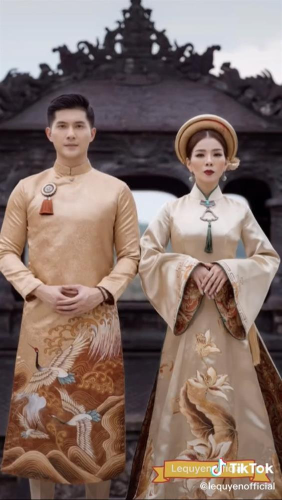 Anh thì đẹp trai, chị thì điểm 10 cho thần thái!