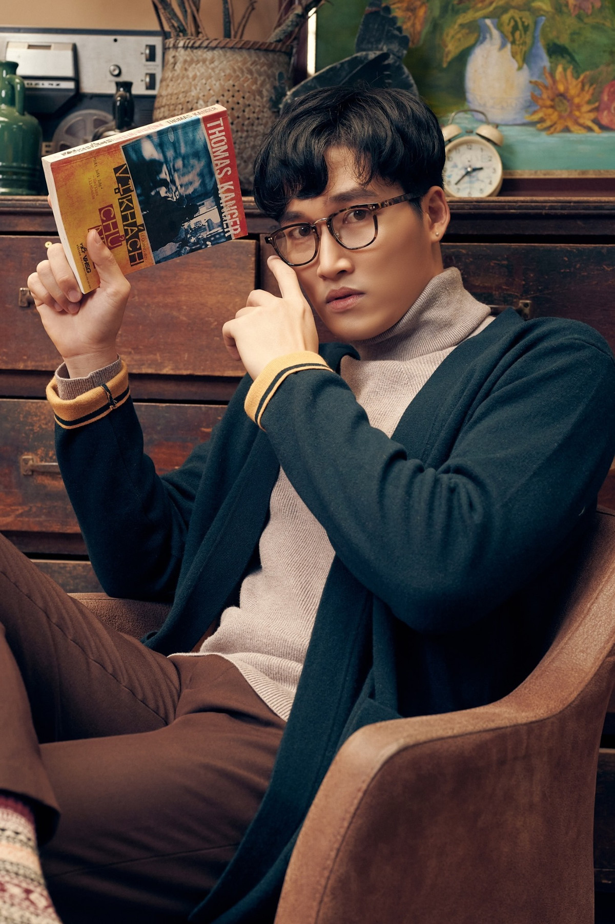 Diễn viên Đình Tú khoe hình ảnh mới chụp.