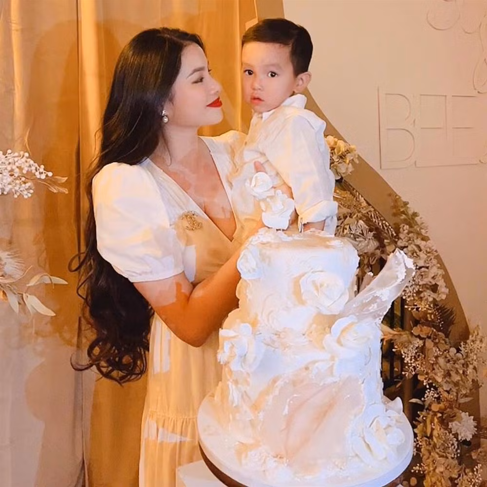 Phạm Hương sống viên mãn tuổi 30, định cư ở Mỹ đã 3 năm, không hẹn ngày trở lại showbiz Việt.