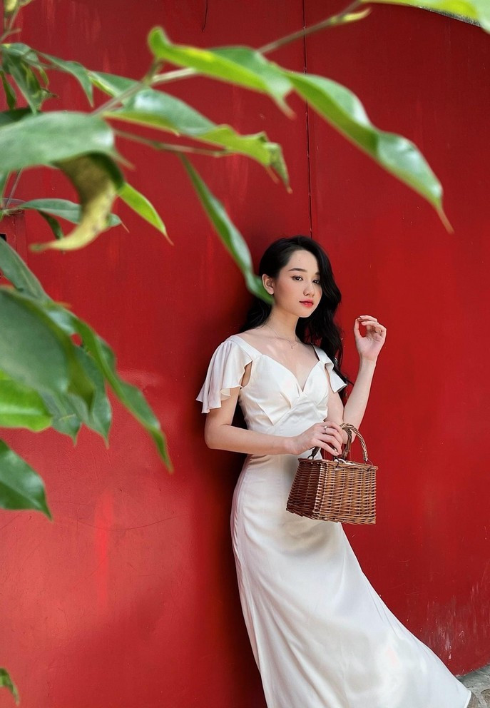 Trúc Anh - Nữ chính 'Mắt biếc" gây ấn tượng với nhan sắc trong trẻo, nhẹ nhàng.