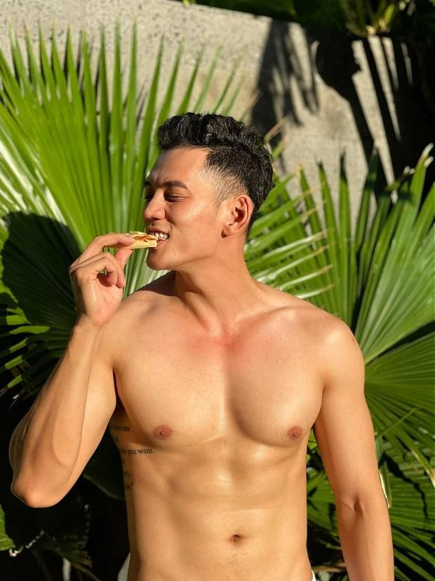 Lý Bình sinh năm 1991, là một diễn viên khá quen mặt khi từng tham gia dự án Chiến Dịch Chống Ế, Trói Buộc Yêu Thương và đóng nhiều MV.