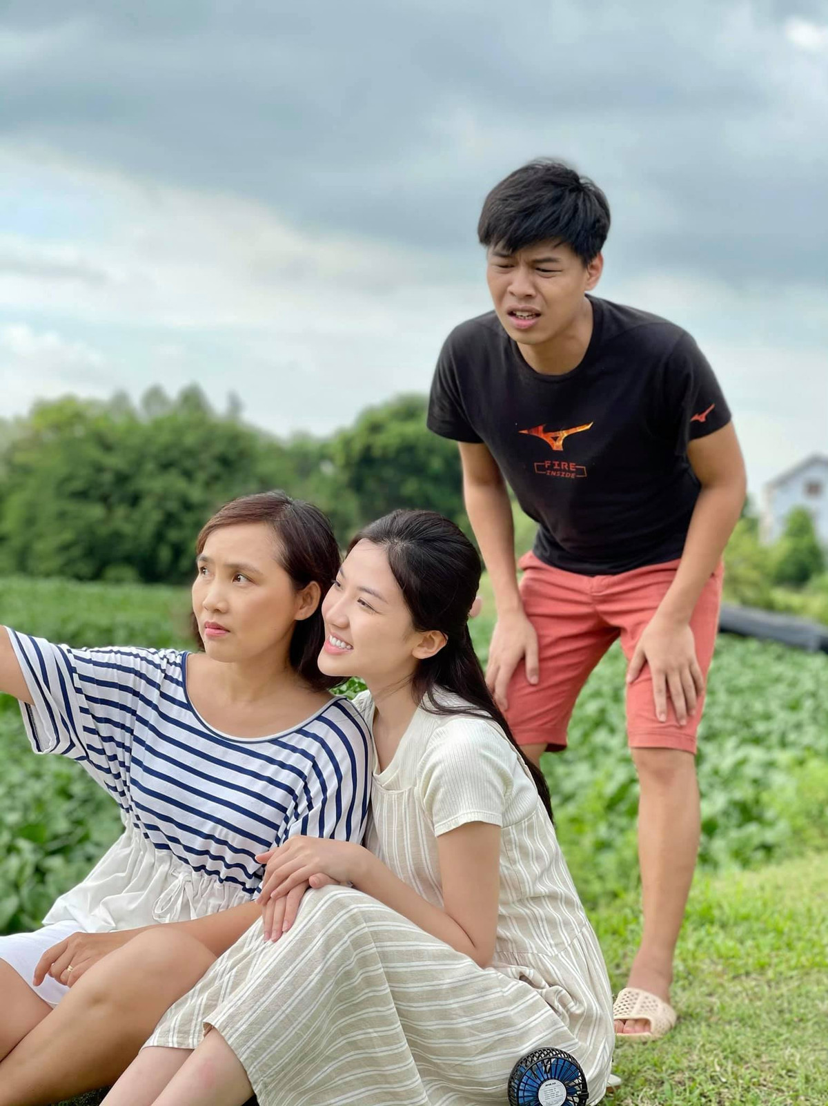 Trung Ruồi luôn biết tạo ra tình huống hài ở bất cứ khoảnh khắc nào anh xuất hiện.