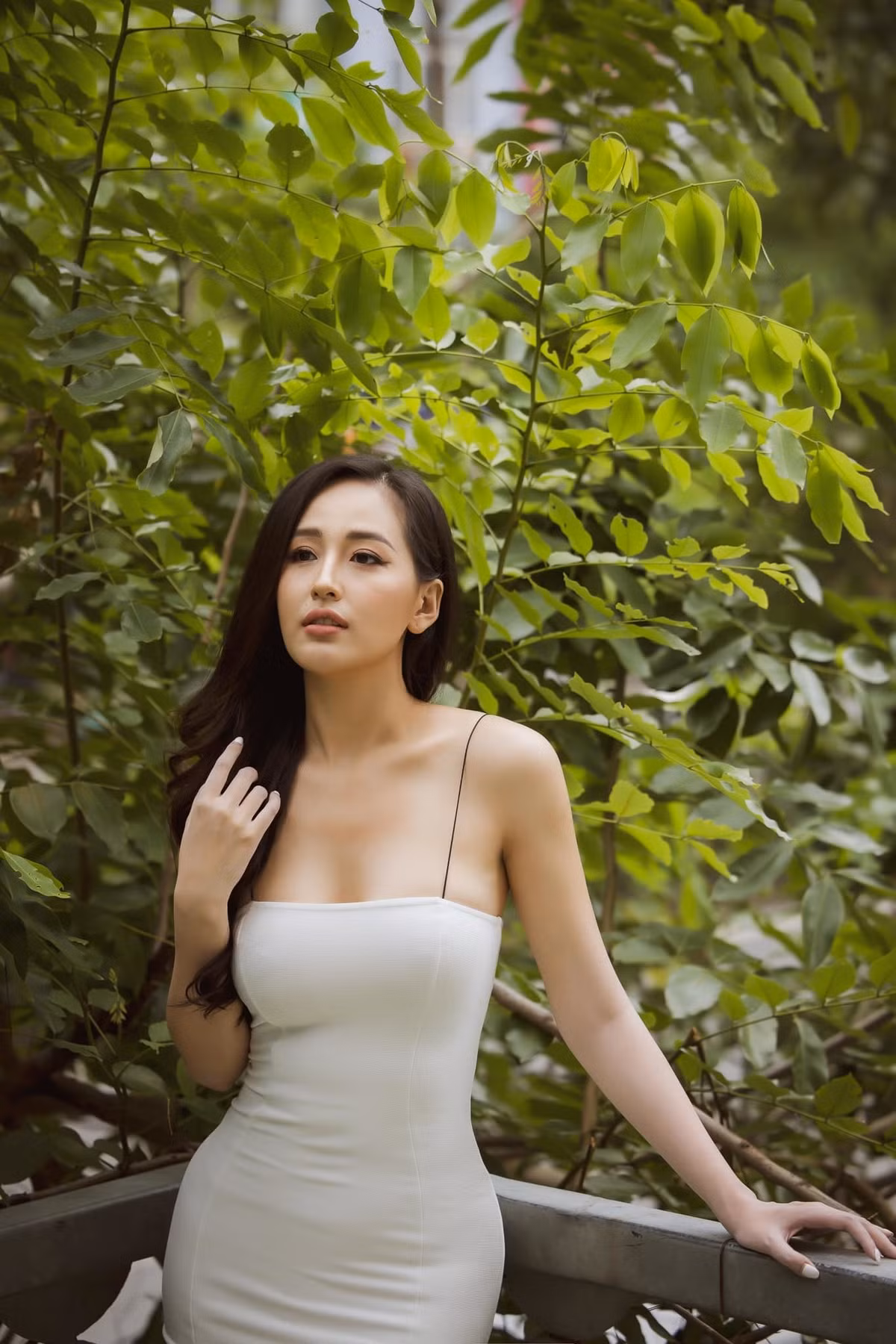 Mai Phương Thúy nghe nhạc Nguyễn Hưng để mau tiêu cơm.