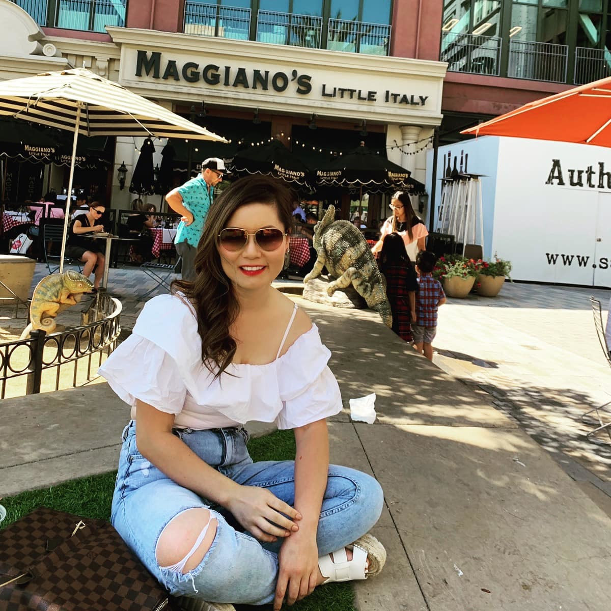 Đầu tháng 4/2021, Đan Trường và vợ mới kỷ niệm 8 năm ngày cưới.