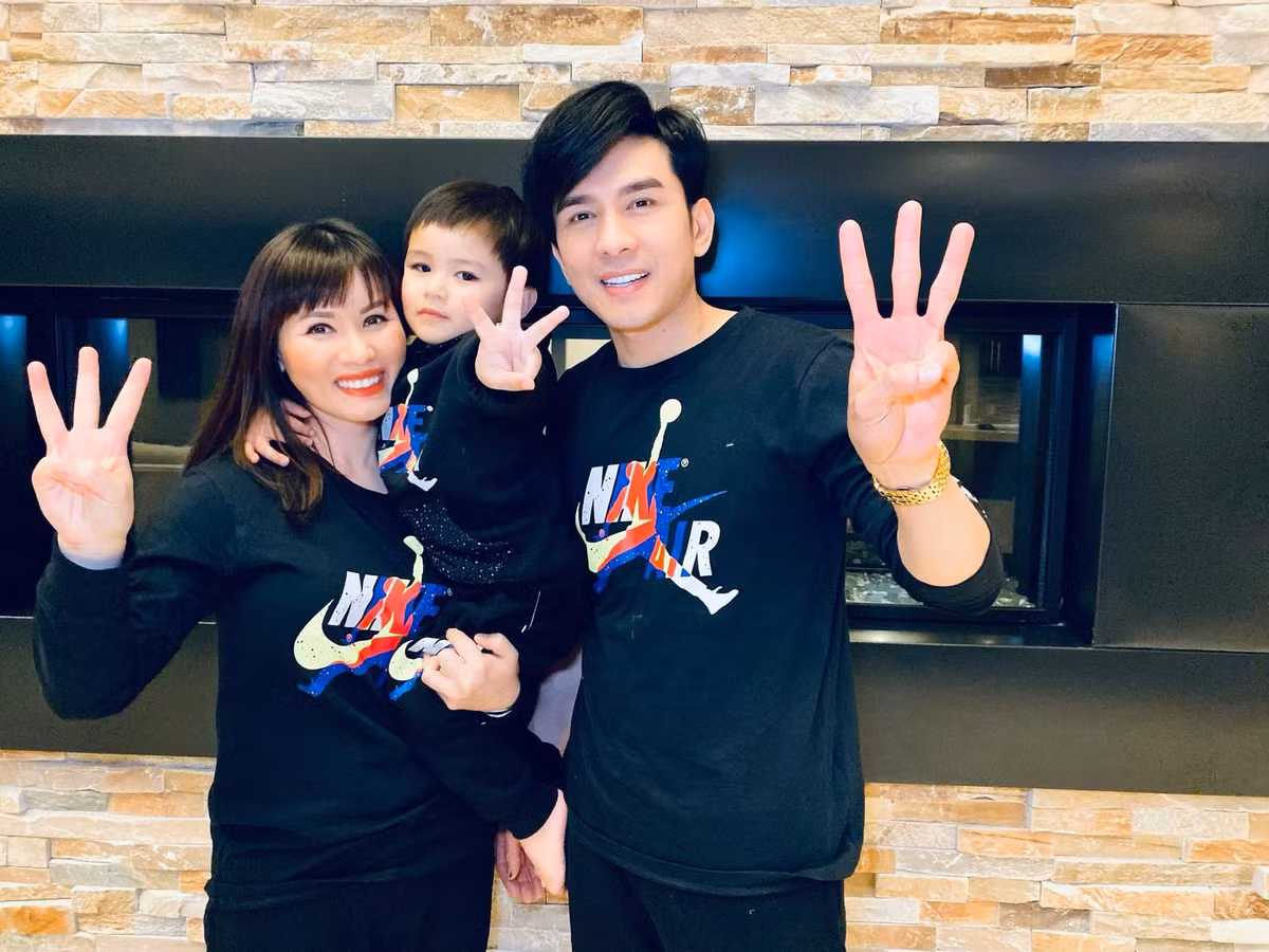 Tuy bận rộn công việc nhưng cô vẫn dành nhiều thời gian để chăm lo “giữ lửa” cho gia đình.