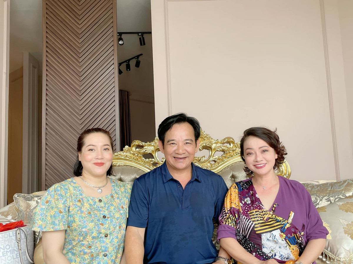 Trà My rủ Thu Huyền đến nhà Quang Tèo chơi.