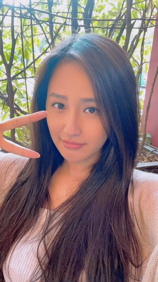 Mai Phương Thúy đăng ẩn ý: "Hèn nhát, ti tiện nhiều hơn một chút nếu làm ta dễ chịu hơn thì cứ làm thôi".