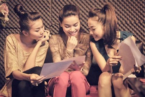 Bi phat hien follow Minh Hang, Ho Ngoc Ha 