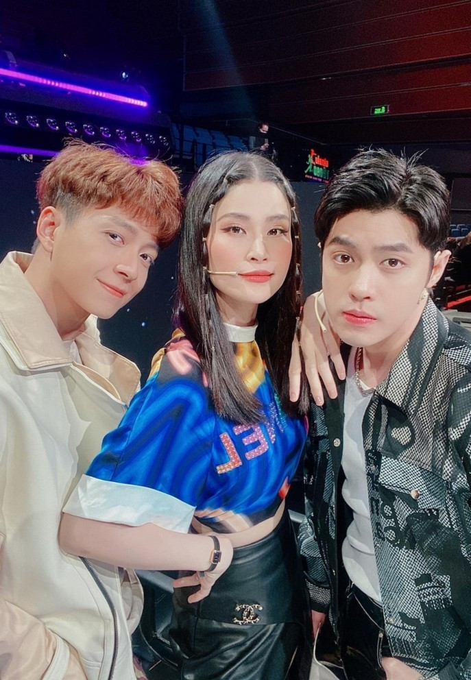 Bộ ba bạn thân Ngô Kiến Huy, Đông Nhi và Noo Phước Thịnh hội ngộ trong một chương trình về vũ đạo.