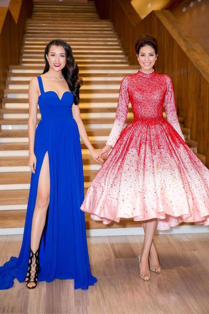 hông chỉ vậy, dân mạng còn phát hiện Lệ Hằng đã "hủy theo dõi" Phạm Hương trên Instagram từ khá lâu, trong khi hoa hậu vẫn "follow" đàn em.