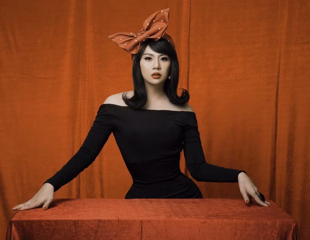  Duy Khánh giả gái được Trang Hí khen: "Đẹp hơn gái thật".